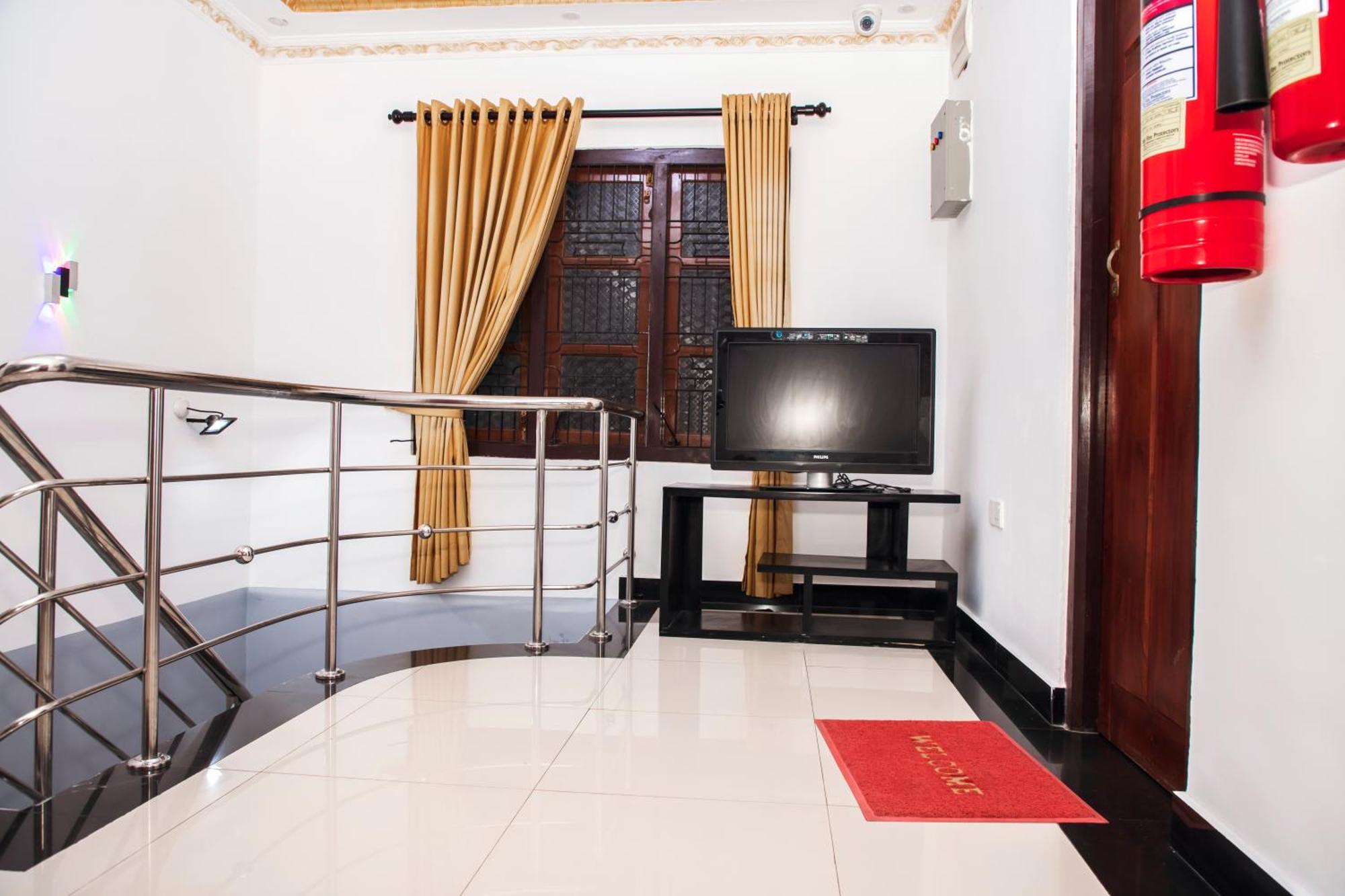 Golden Star Guest House Джафна Экстерьер фото