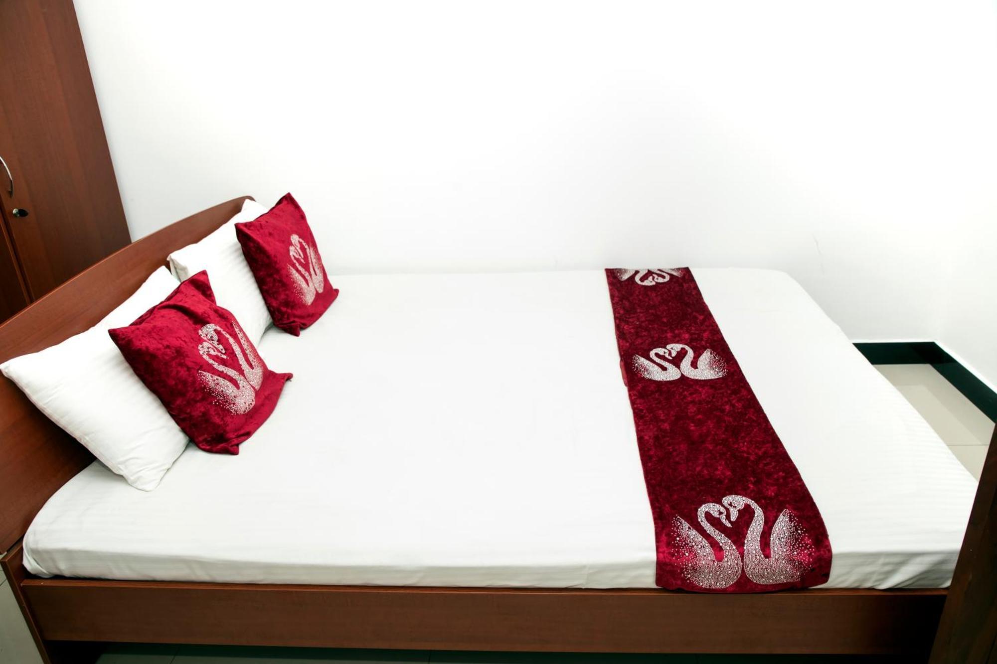 Golden Star Guest House Джафна Экстерьер фото