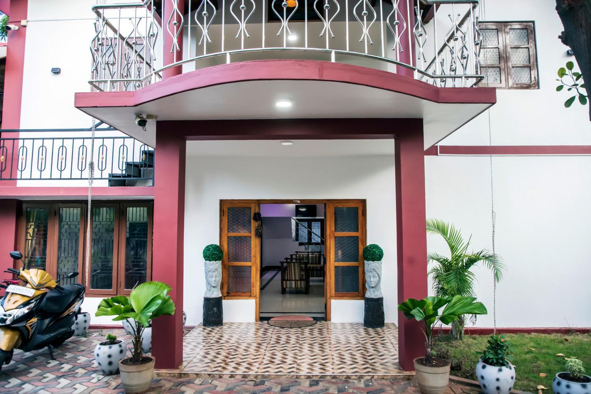 Golden Star Guest House Джафна Экстерьер фото